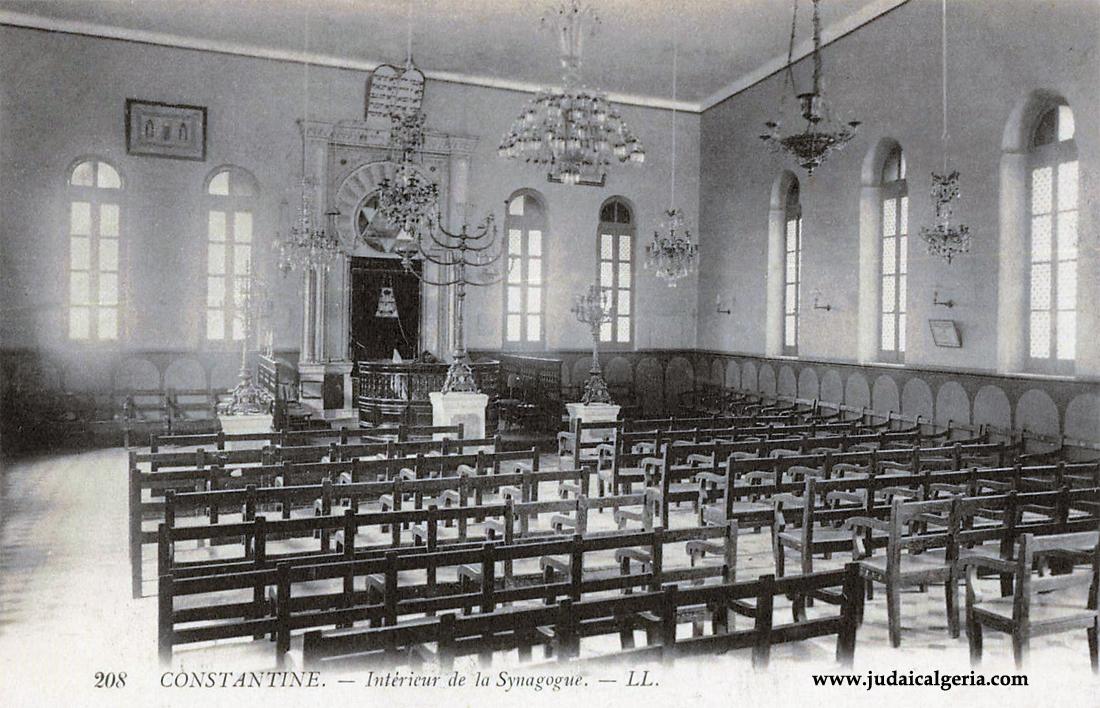 Constantine interieur de la synagogue