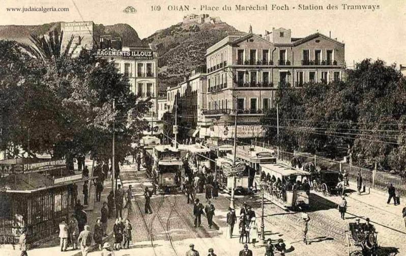 Oran place marechal foch station des tramways