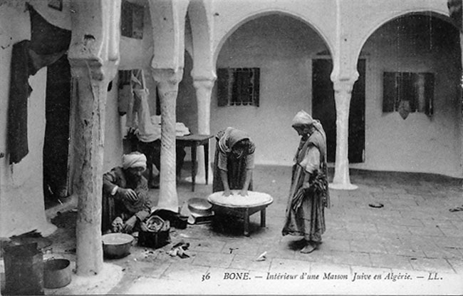 scenes-de-vie-interieur-maison-juive-bone.jpg