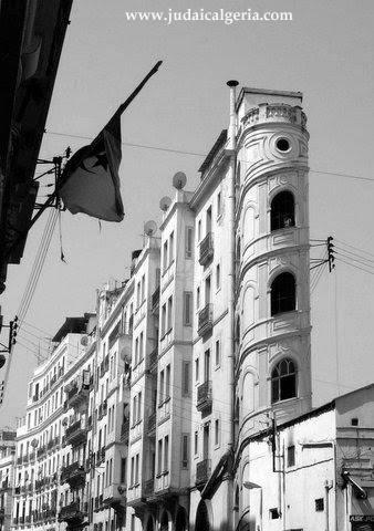 Alger carrefour michelet charras detail de l immeuble en arrondi