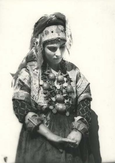 Femme berbere juive anti atlas 0