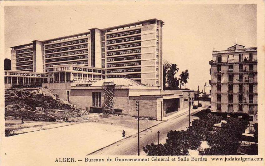 Gouvernement general et salle pierre bordes