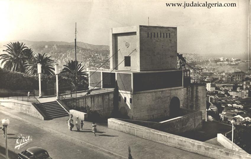 La station de telepherique du marabout