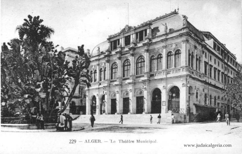 Le theatre municipal 1