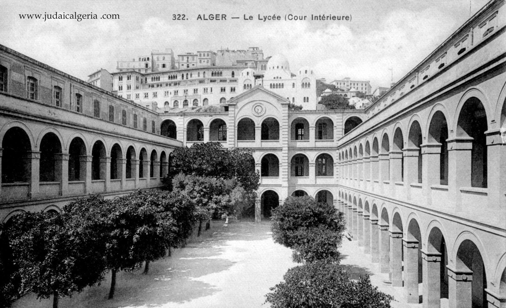 Lycee bugeaud la cour interieure 2