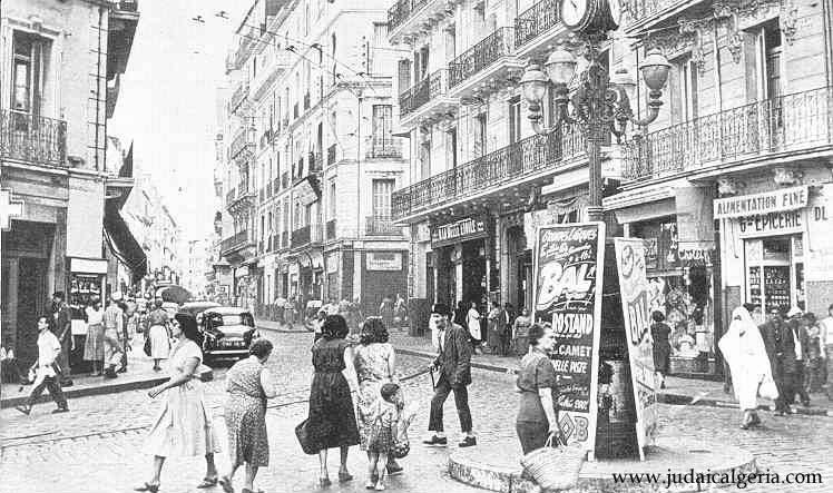 Place des trois horloges 1957