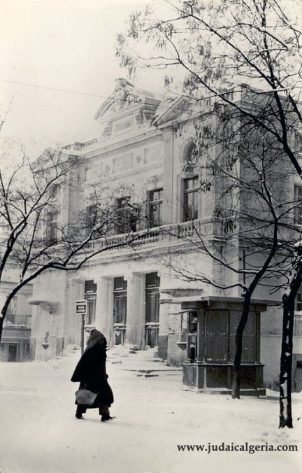 Setif sous la neige le theatre